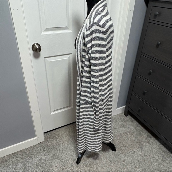 Free People Cardigan - Picture 3 of 7